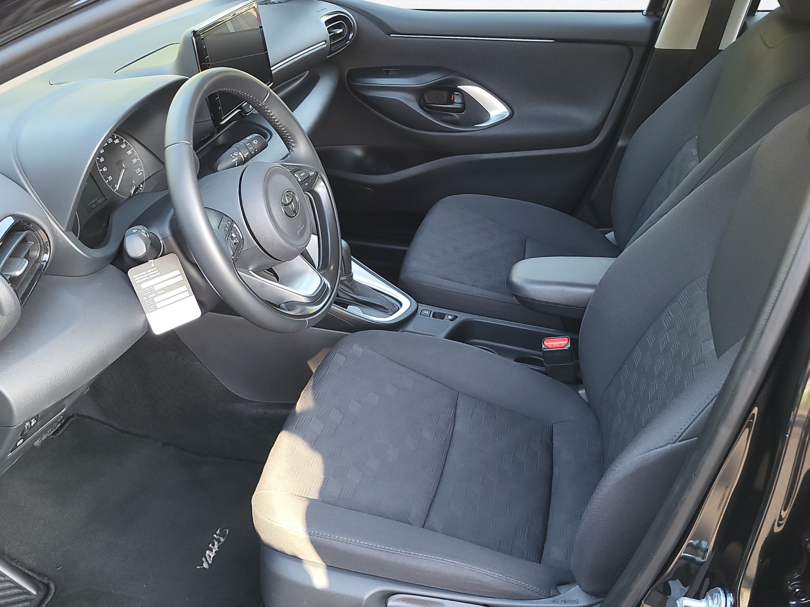 TOYOTA Yaris 1.5 VVT-i HSD Comfort-image-12
