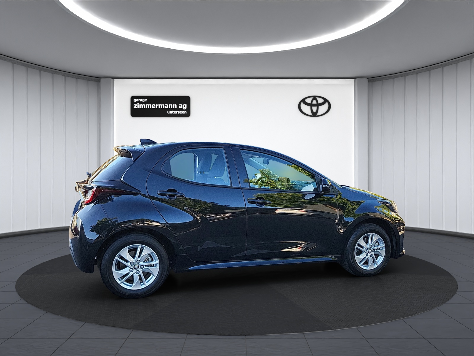 TOYOTA Yaris 1.5 VVT-i HSD Comfort-image-5