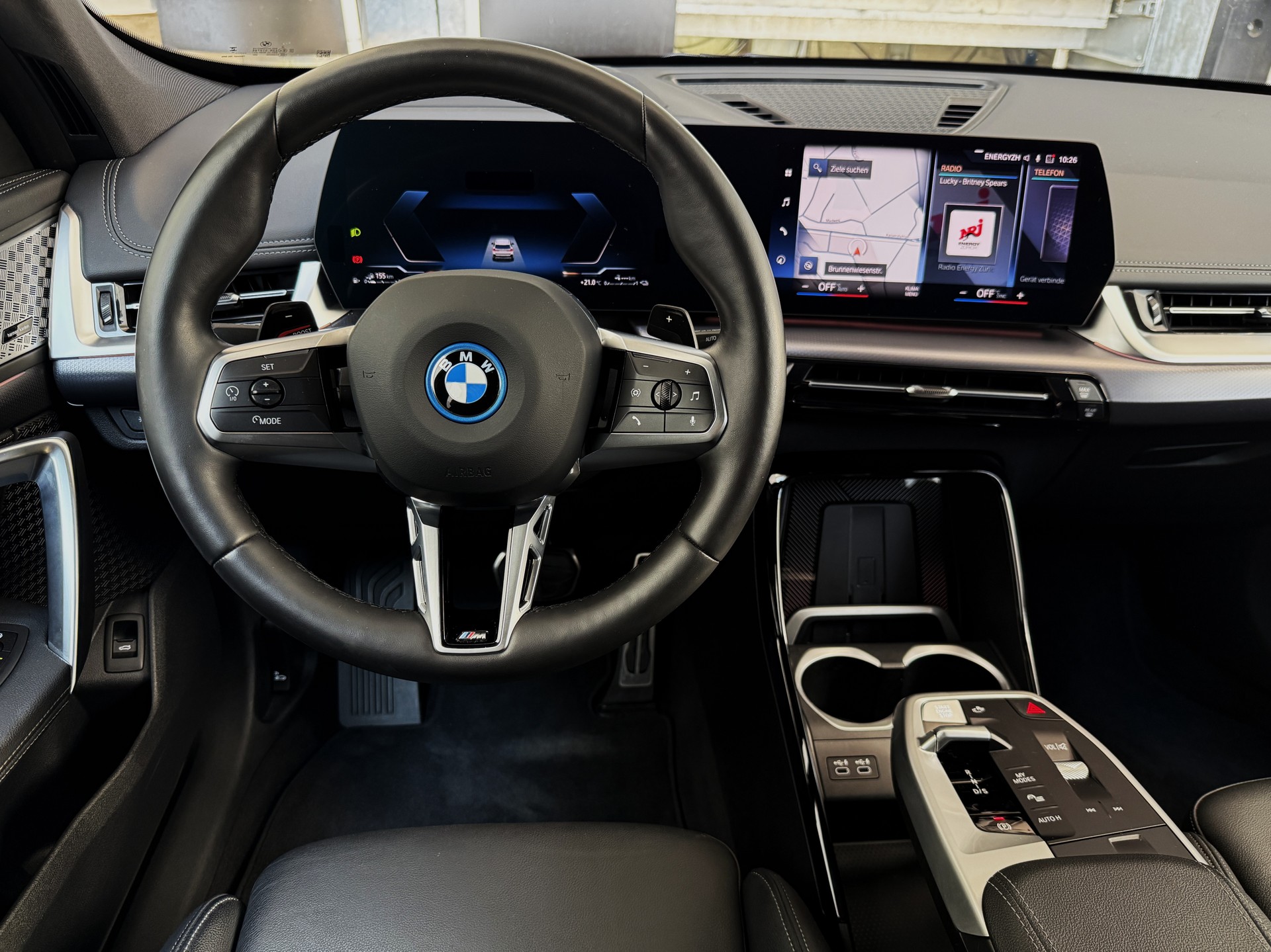 BMW X1 xDrive 25e M-SPORT - *1. HAND CH-FZ.* - *TOP-AUSSTATTUNG* - *GRATIS-SERVICE & WERKSGARANTIE* - *8-FACH ALU*-image-18