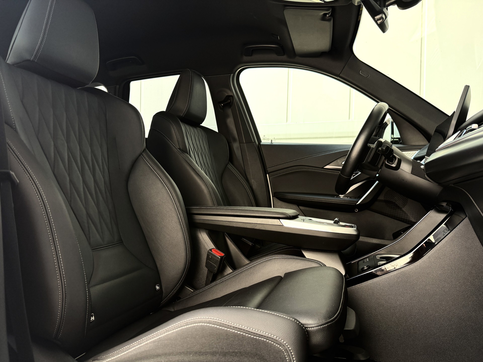 BMW X1 xDrive 25e M-SPORT - *1. HAND CH-FZ.* - *TOP-AUSSTATTUNG* - *GRATIS-SERVICE & WERKSGARANTIE* - *8-FACH ALU*-image-17