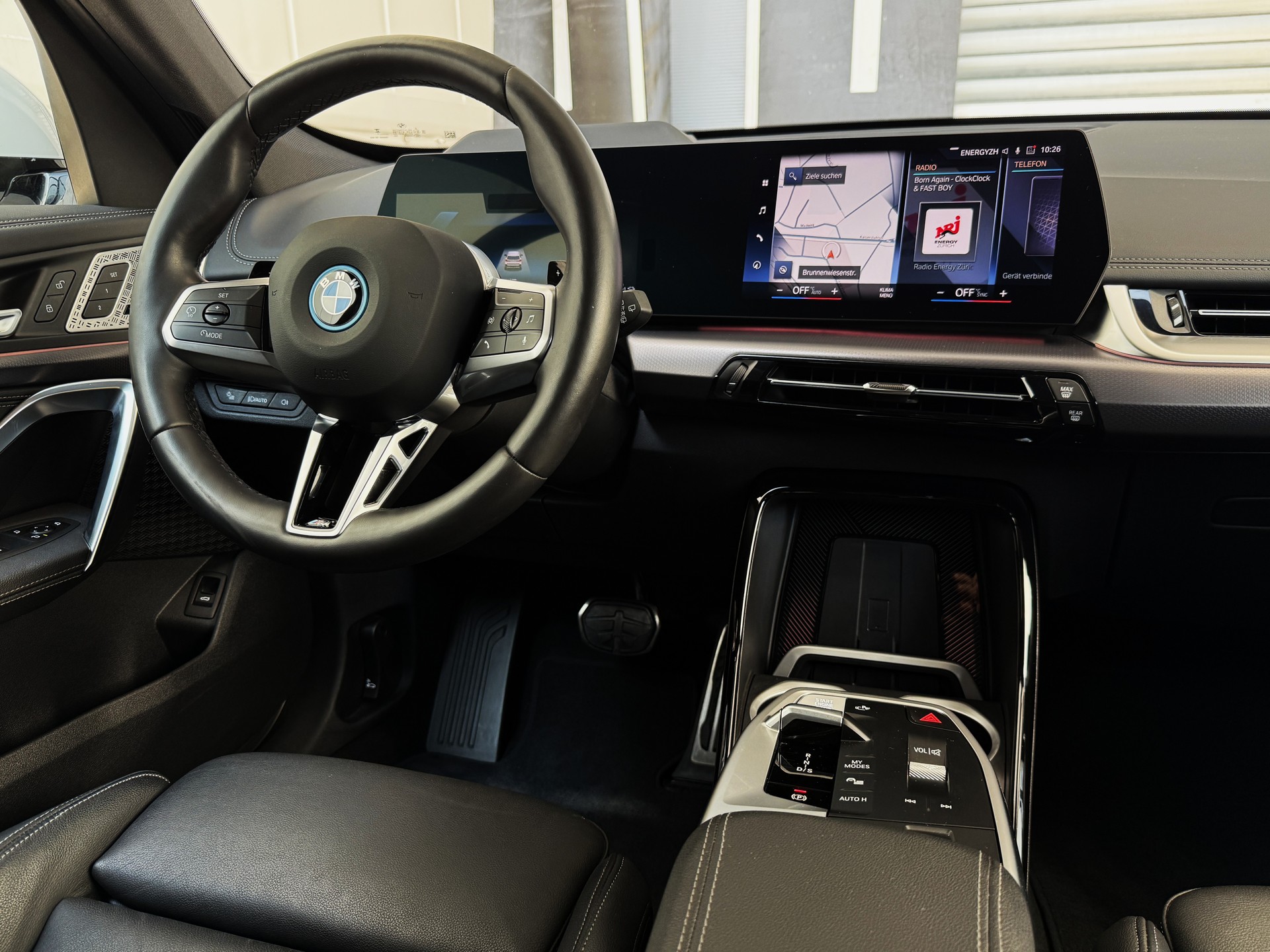 BMW X1 xDrive 25e M-SPORT - *1. HAND CH-FZ.* - *TOP-AUSSTATTUNG* - *GRATIS-SERVICE & WERKSGARANTIE* - *8-FACH ALU*-image-19