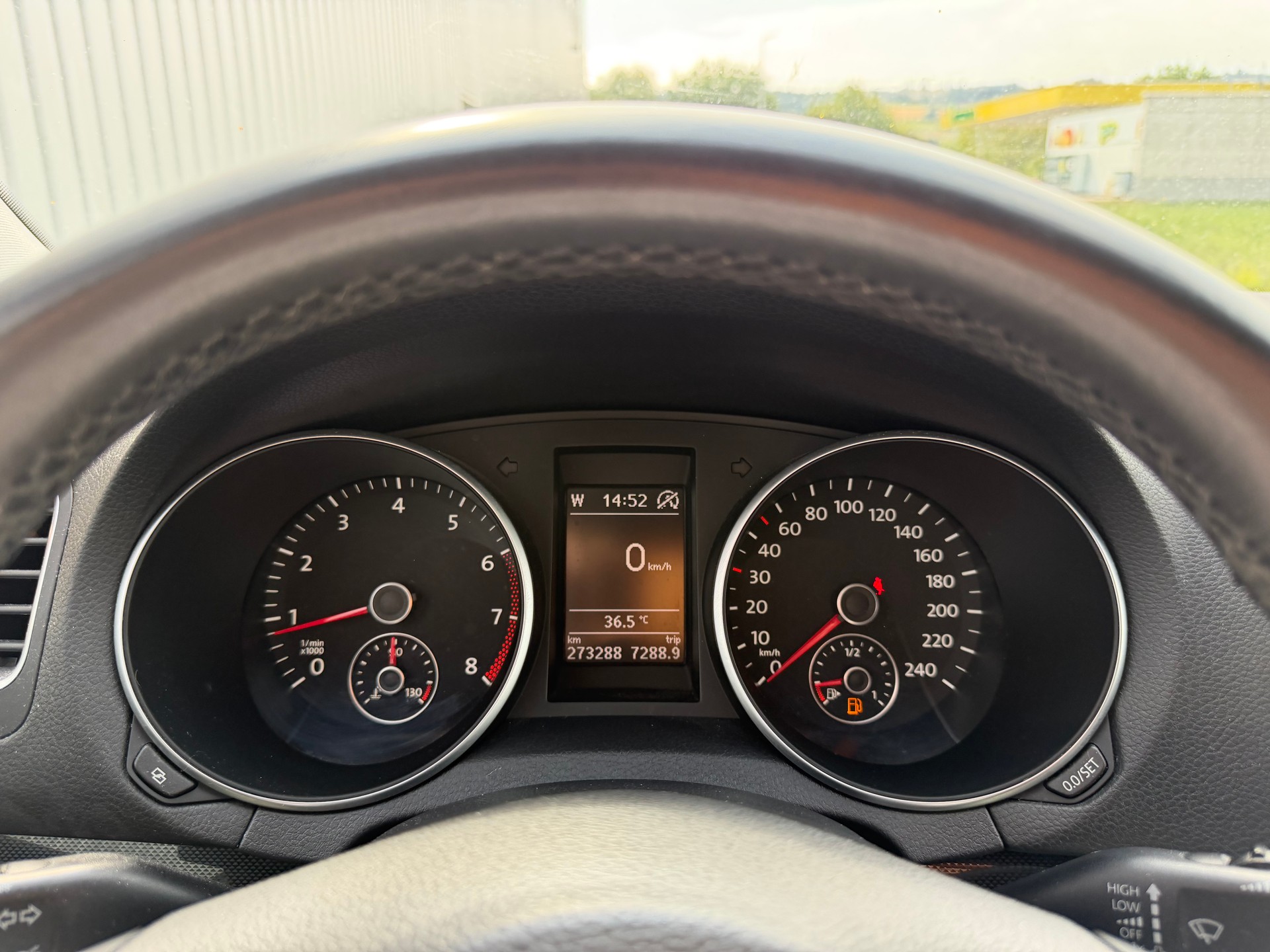 VW Golf 1.2 TSI BlueMotion Technology Comfortline-image-12
