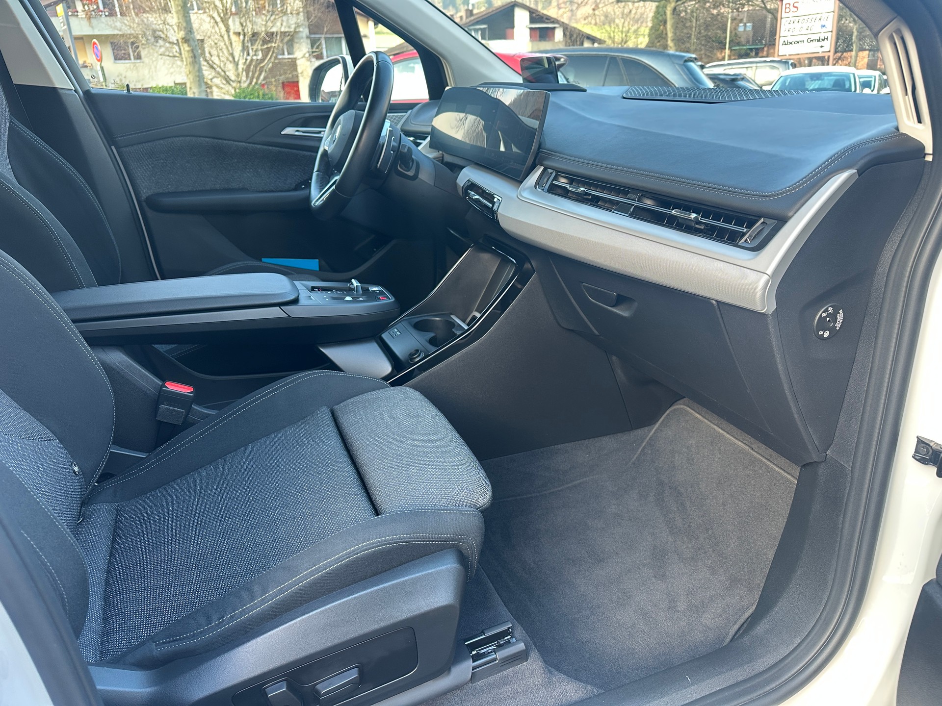 BMW 218d Active Tourer DKG-image-14