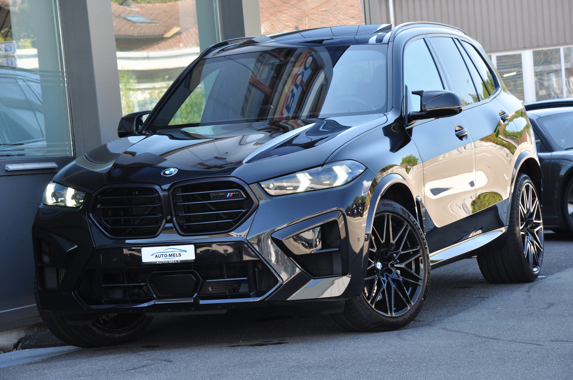 BMW X5M Competition *FACELIFT"-showroom-element-3