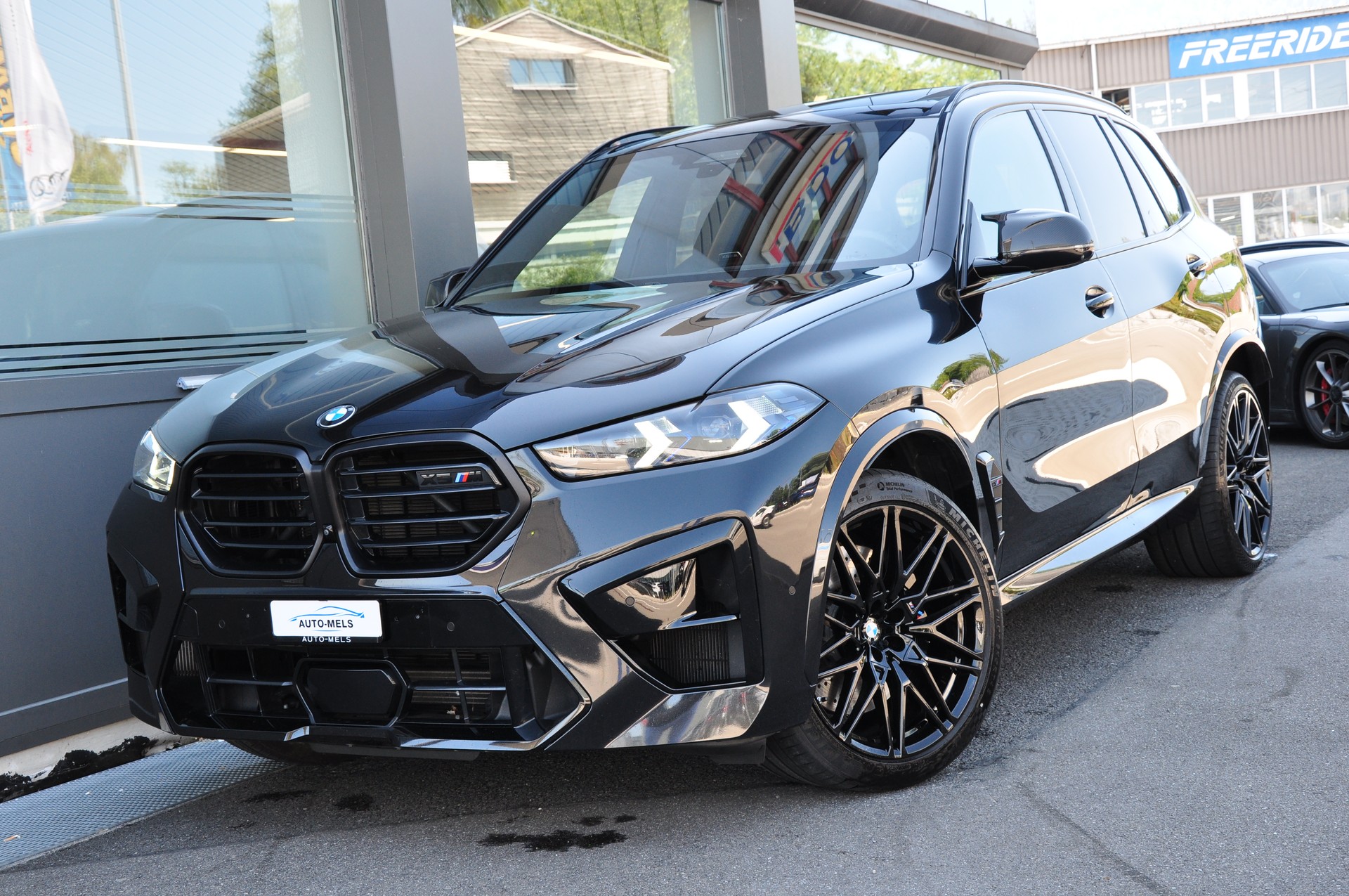BMW X5M Competition *FACELIFT"-showroom-element-2