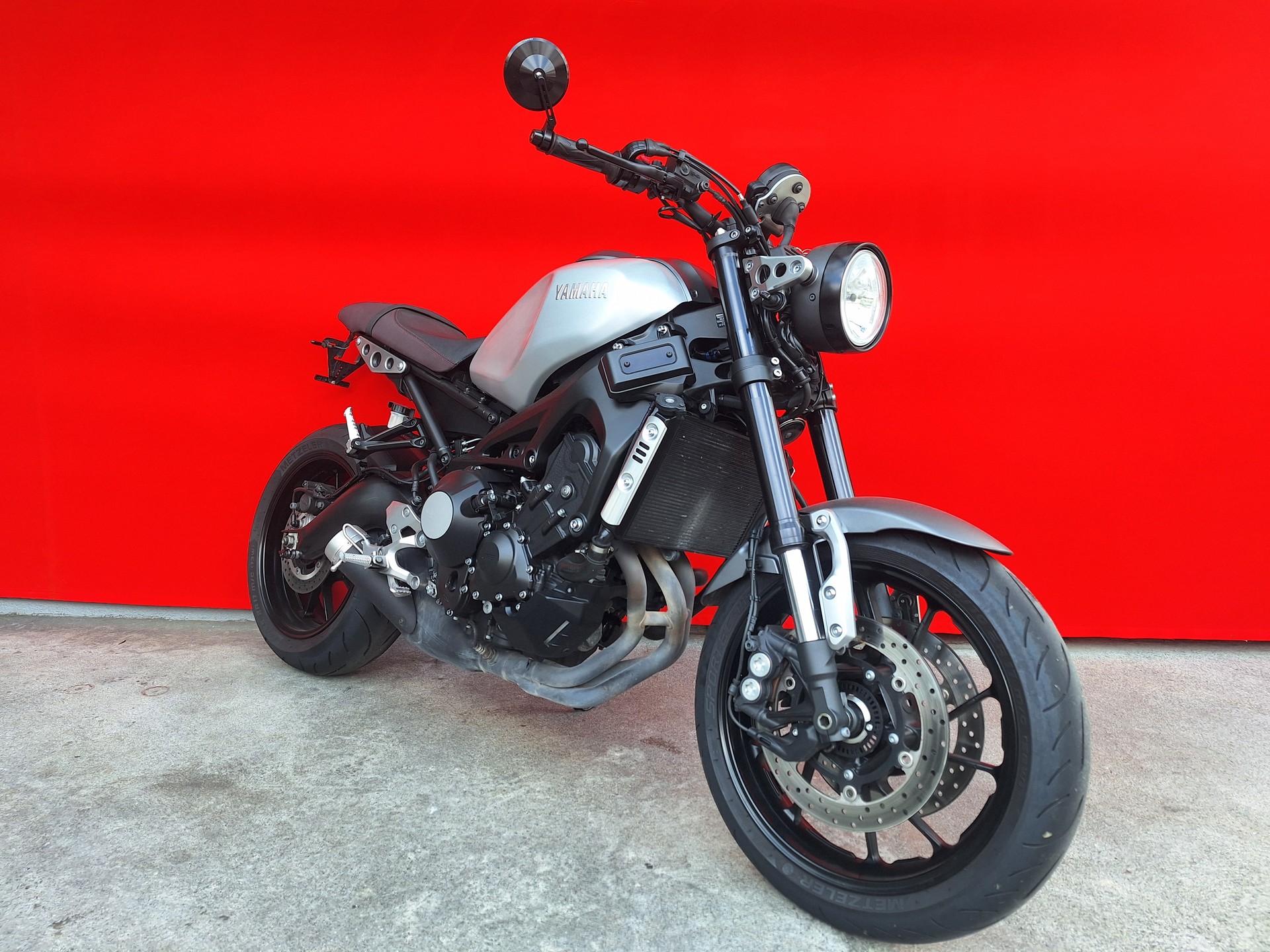 YAMAHA XSR 900