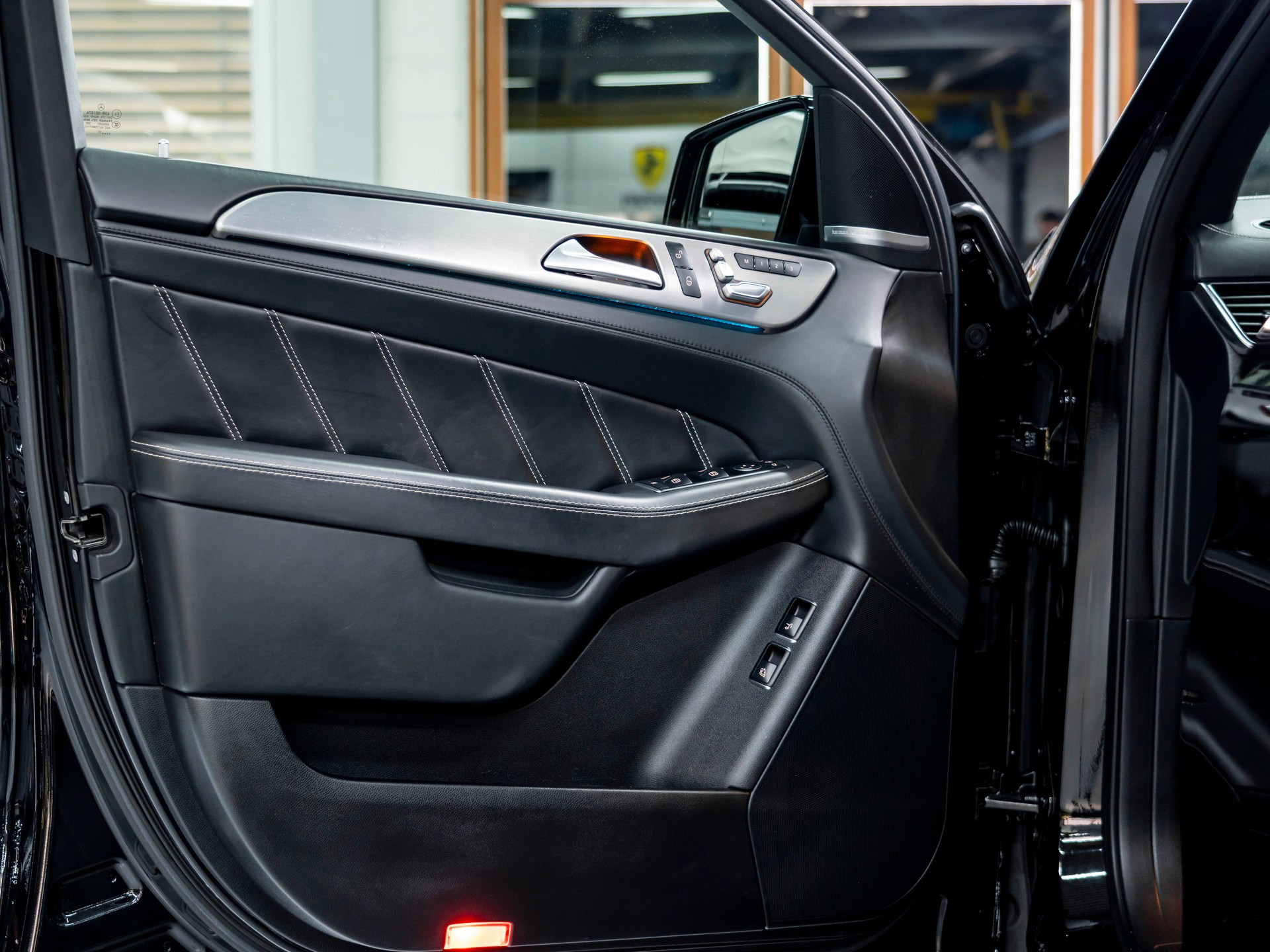 MERCEDES-BENZ GLE Coupé 63 S AMG 4Matic Speedshift-image-21