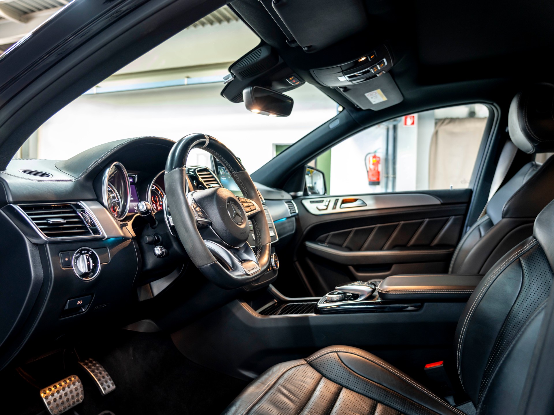 MERCEDES-BENZ GLE Coupé 63 S AMG 4Matic Speedshift-image-13