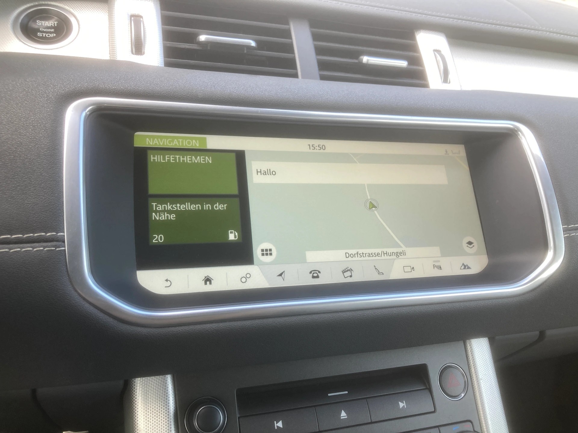 LAND ROVER Range Rover Evoque Convert. 2.0Si4 HSE Dynamic AT9-image-10