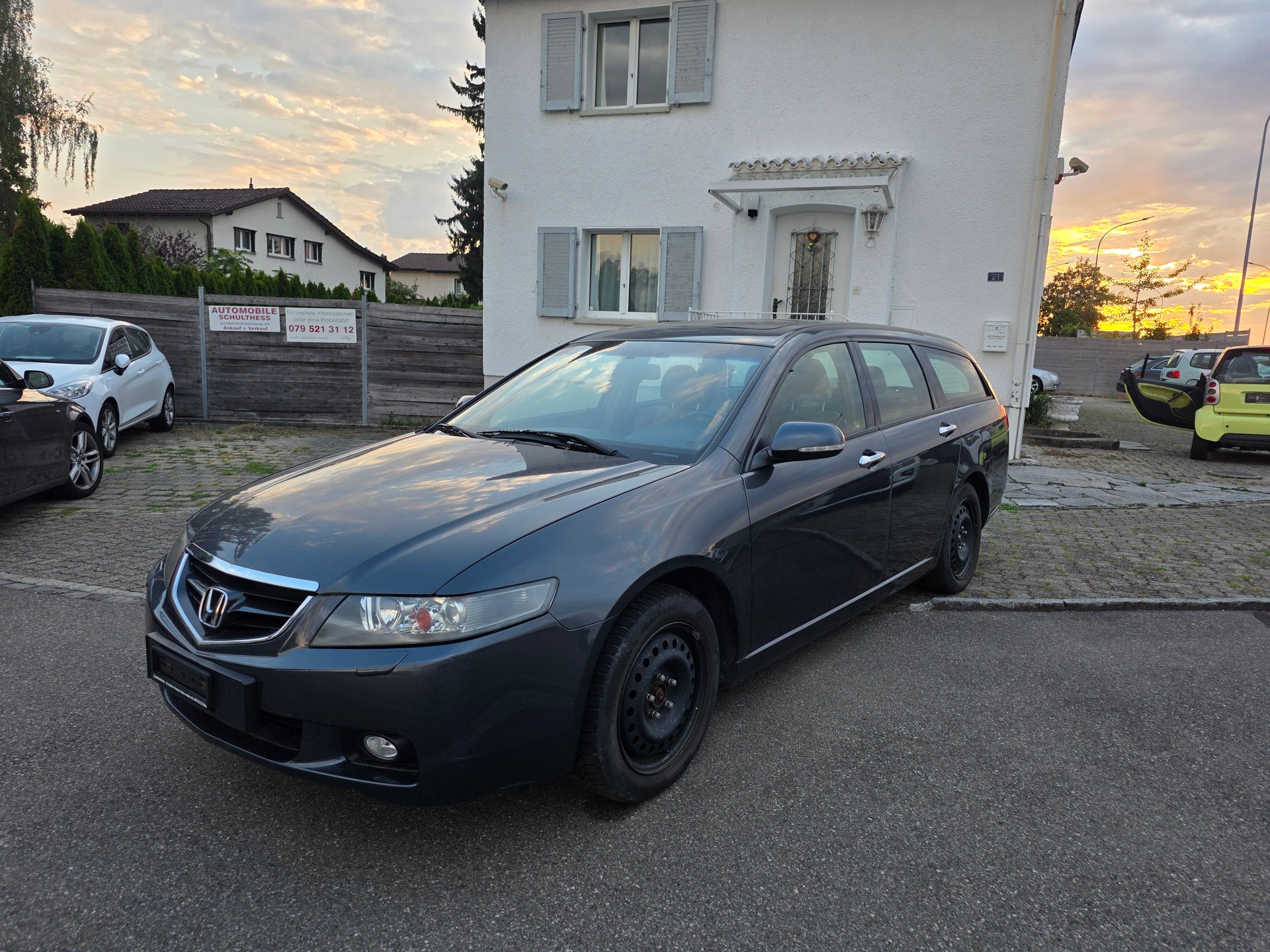 HONDA Accord Tourer 2.4i Executive Automatic-image-1