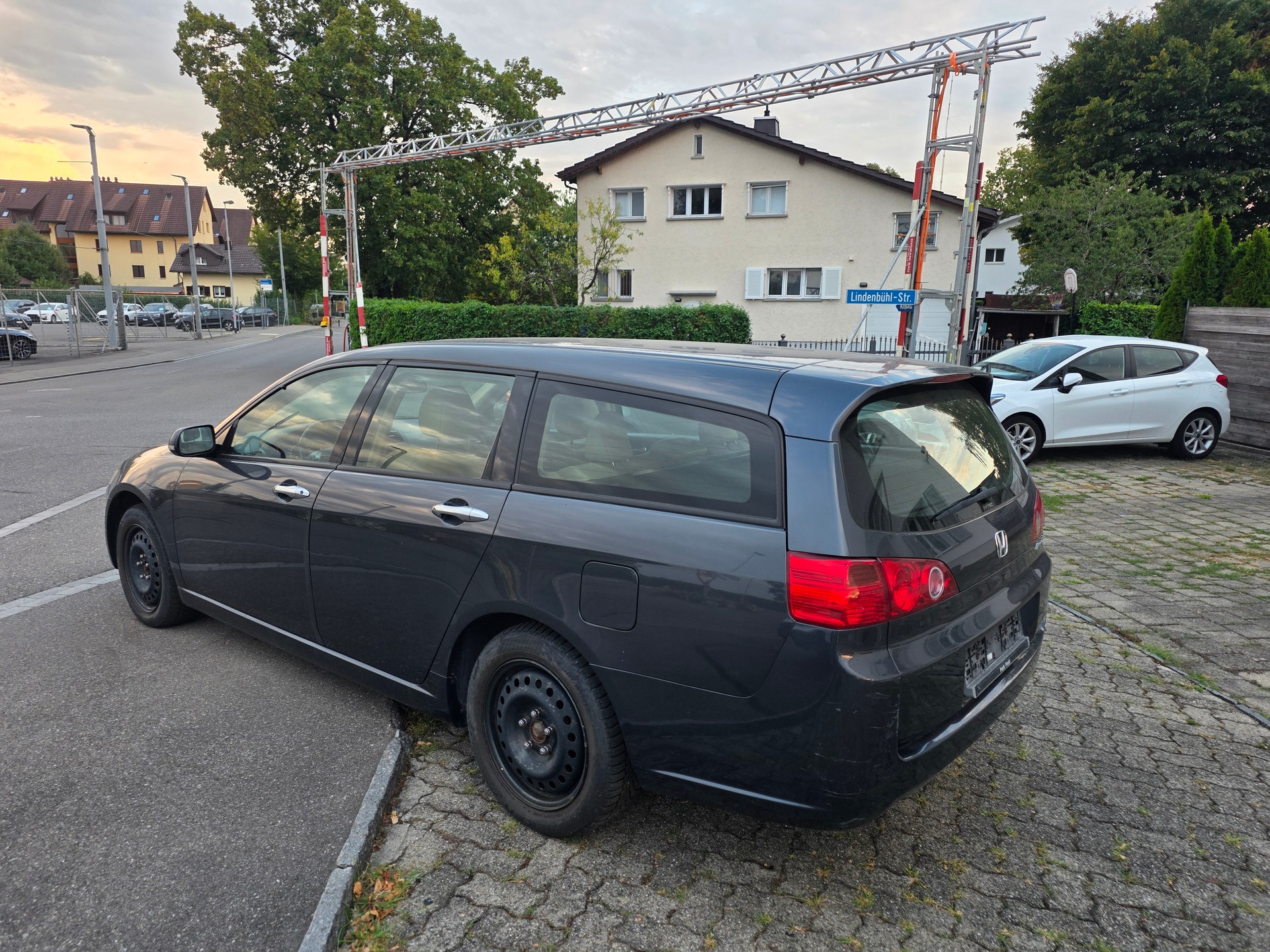 HONDA Accord Tourer 2.4i Executive Automatic-image-3