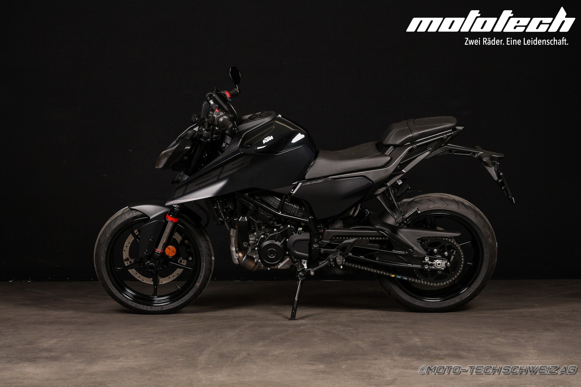 KTM 125 Duke-showroom-element-3