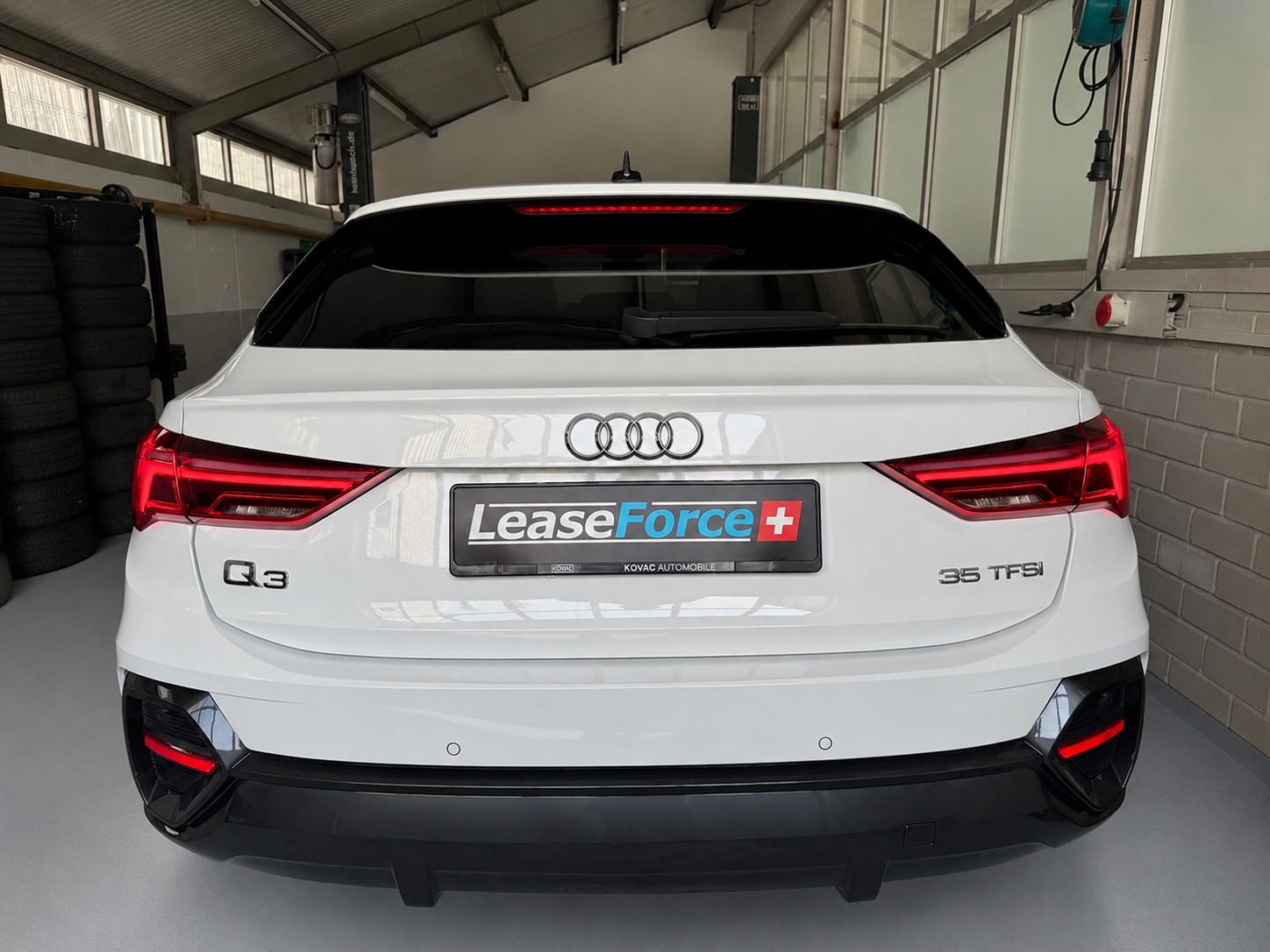 AUDI Q3 Sportback 35 TFSI S-tronic-image-3