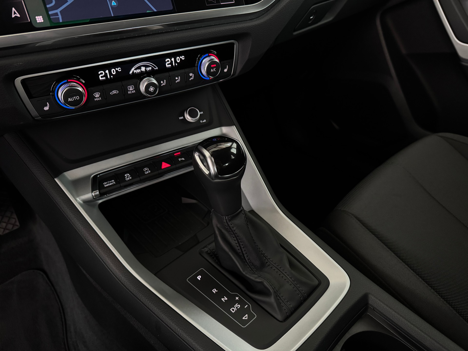 AUDI Q3 Sportback 35 TFSI S-tronic-image-9