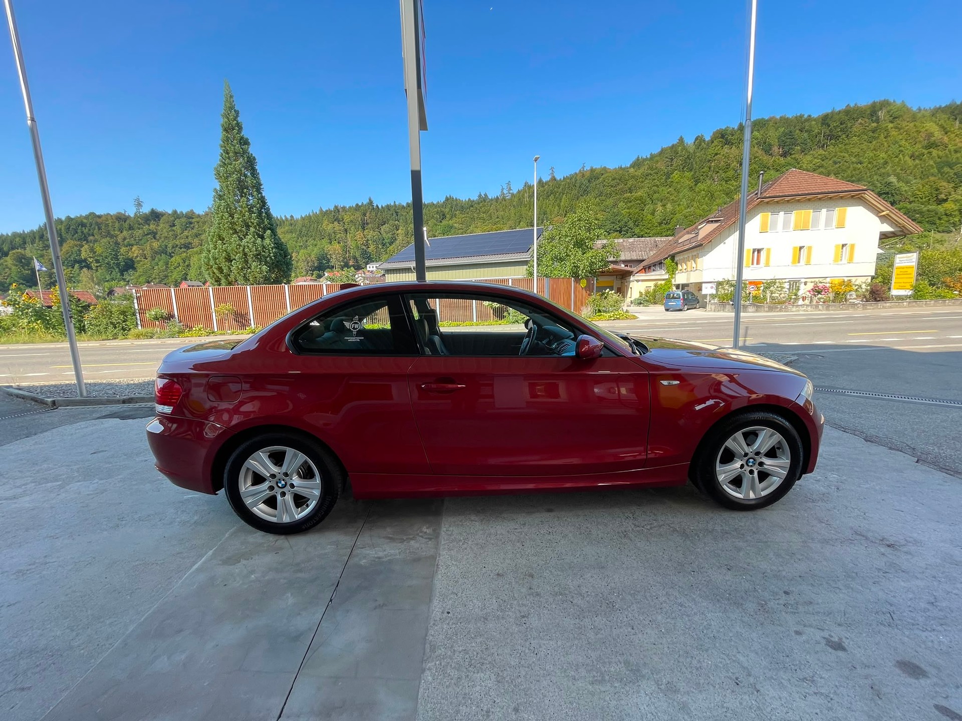 BMW 120d Coupé-image-3