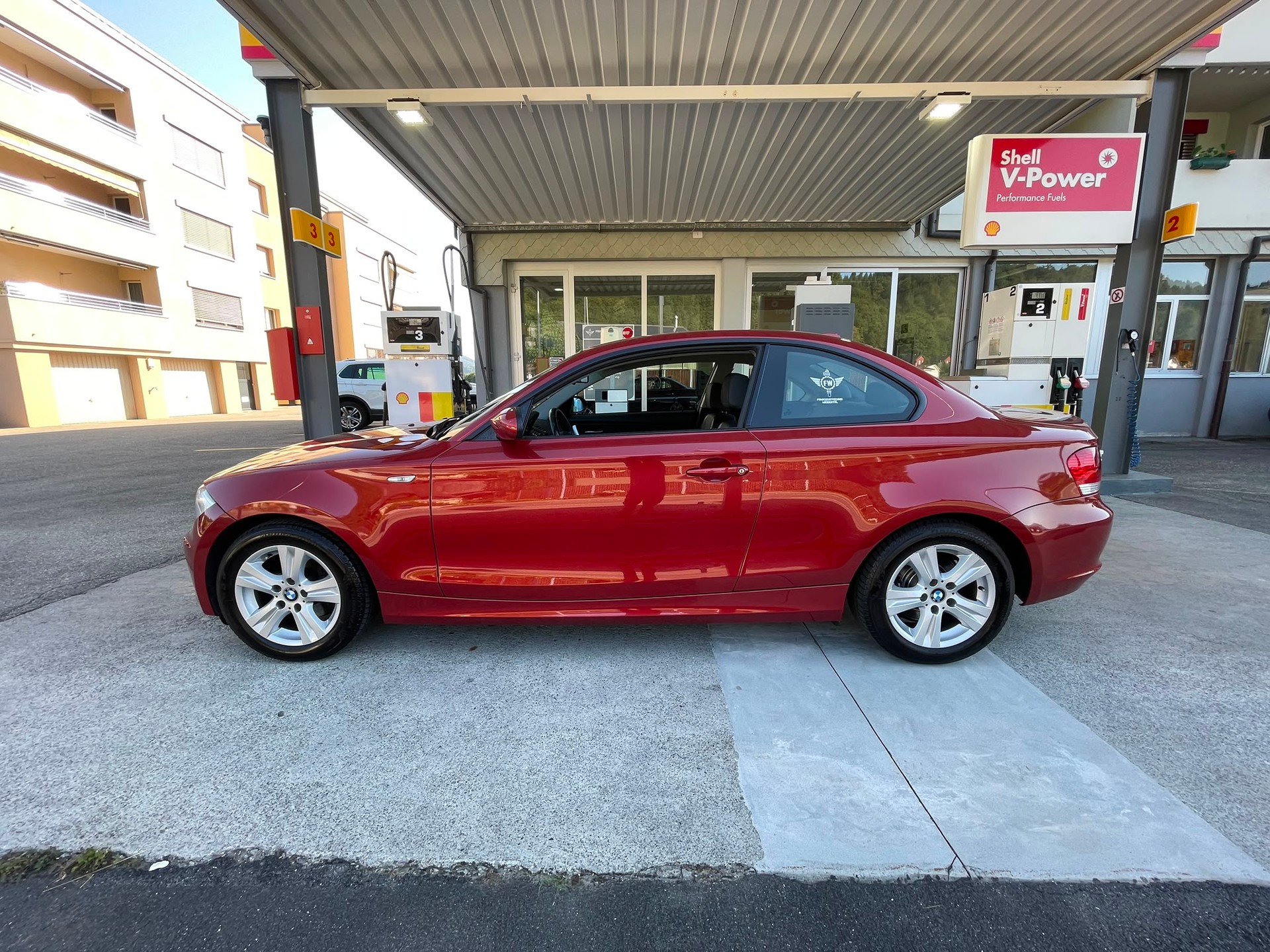 BMW 120d Coupé-image-1