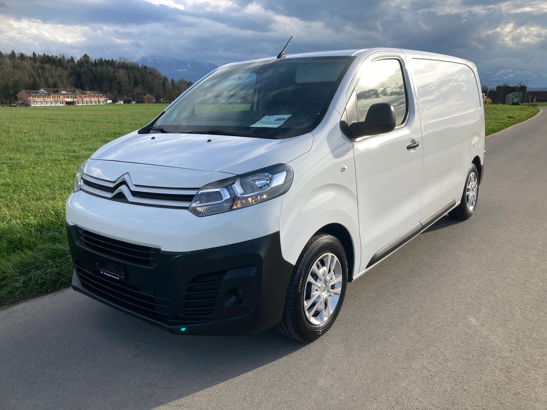 CITROEN Jumpy 1.5 BlueHDi 100 M Komfort mit Anhängerkupplung