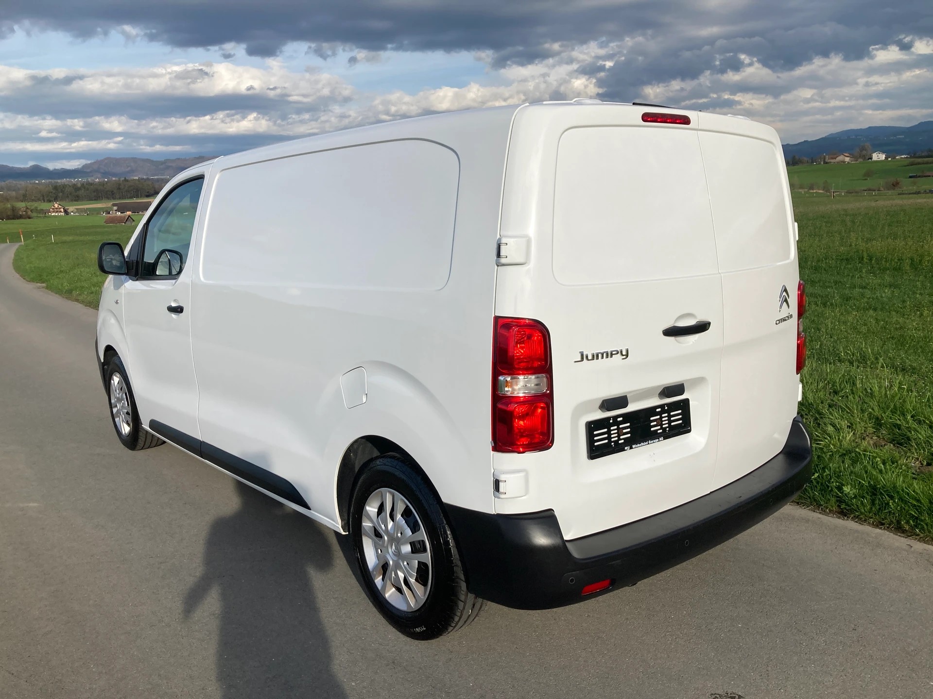 CITROEN Jumpy 1.5 BlueHDi 100 M Komfort mit Anhängerkupplung-image-3
