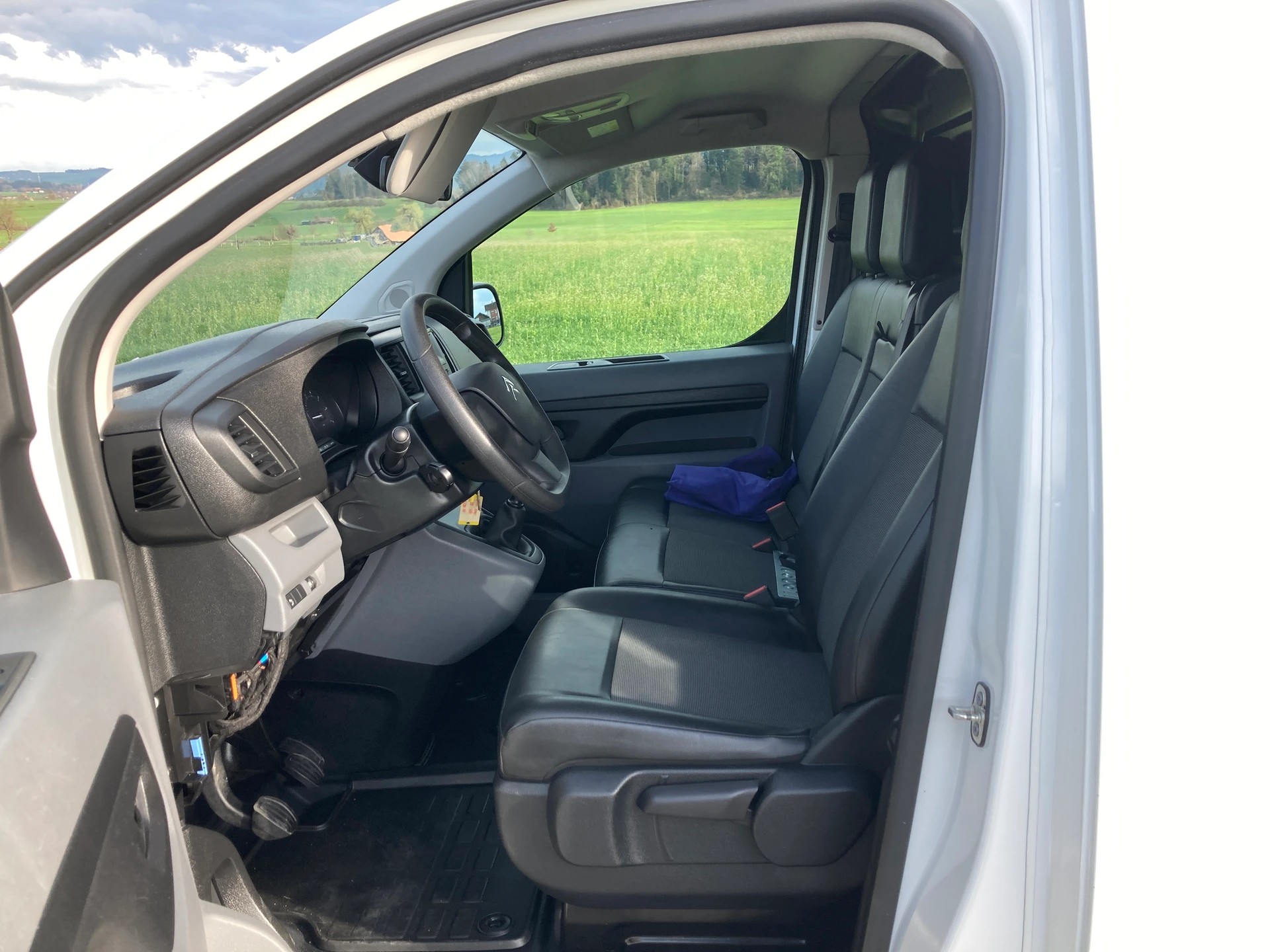 CITROEN Jumpy 1.5 BlueHDi 100 M Komfort mit Anhängerkupplung-image-7
