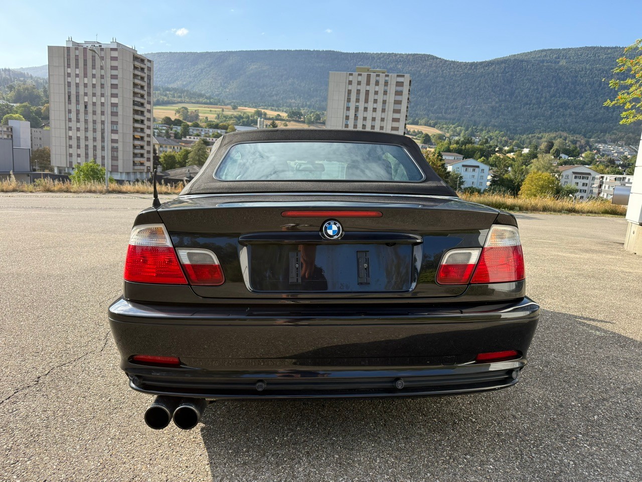 BMW 323Ci Cabriolet-image-5