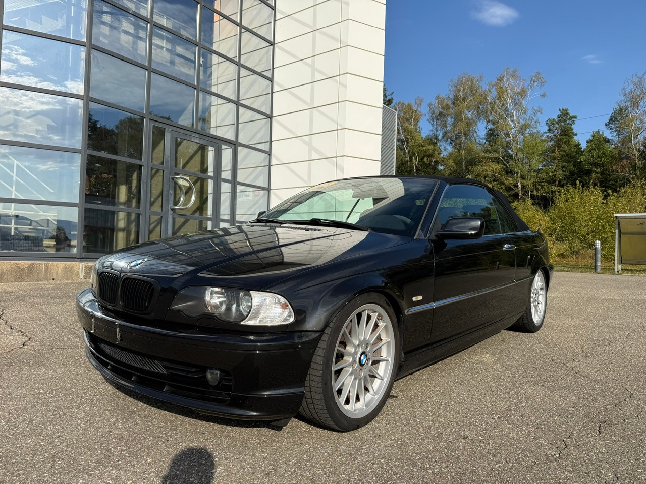 BMW 323Ci Cabriolet-image-2