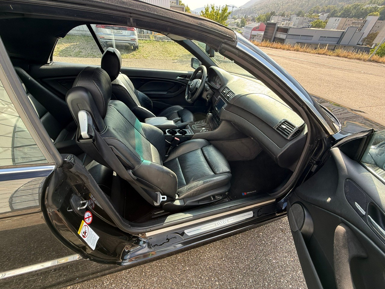 BMW 323Ci Cabriolet-image-8
