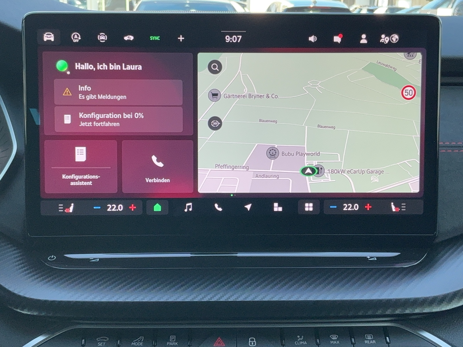 SKODA Octavia Combi 2.0 TSI DSG RS 30 Years Edition-image-14