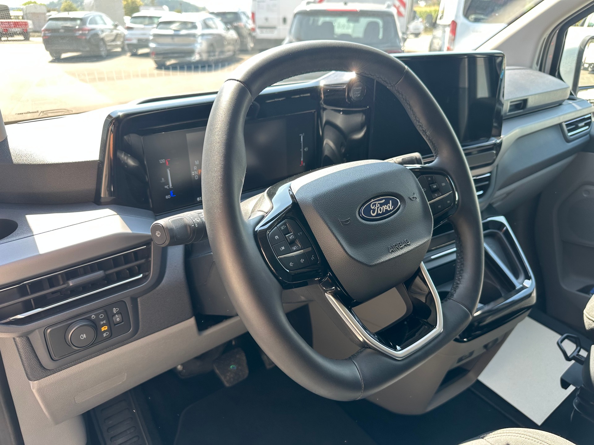 FORD Dreamer-image-5