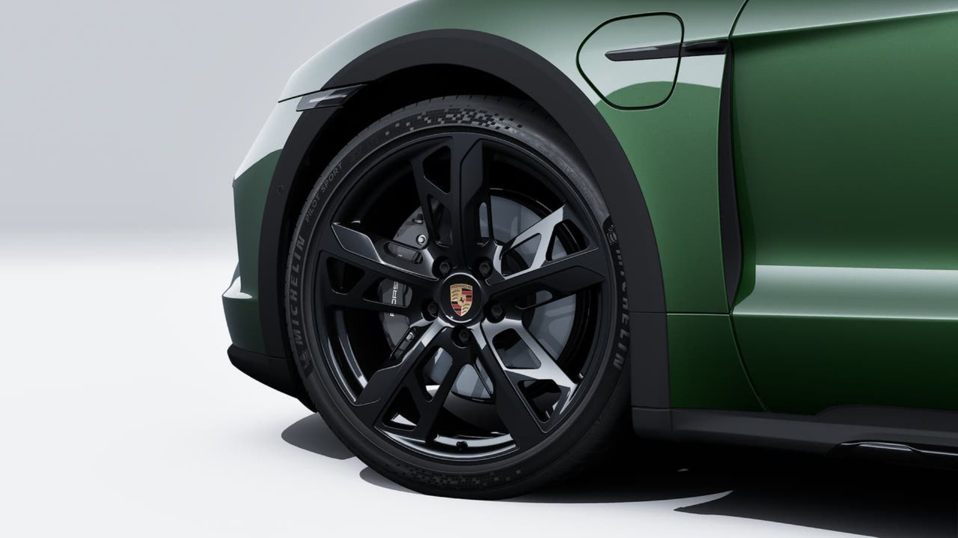 PORSCHE Taycan 4 Cross Turismo-image-9