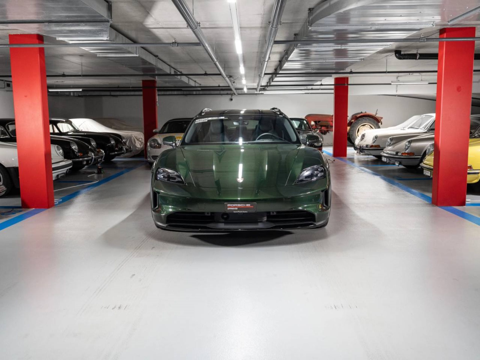PORSCHE Taycan 4 Cross Turismo-image-6