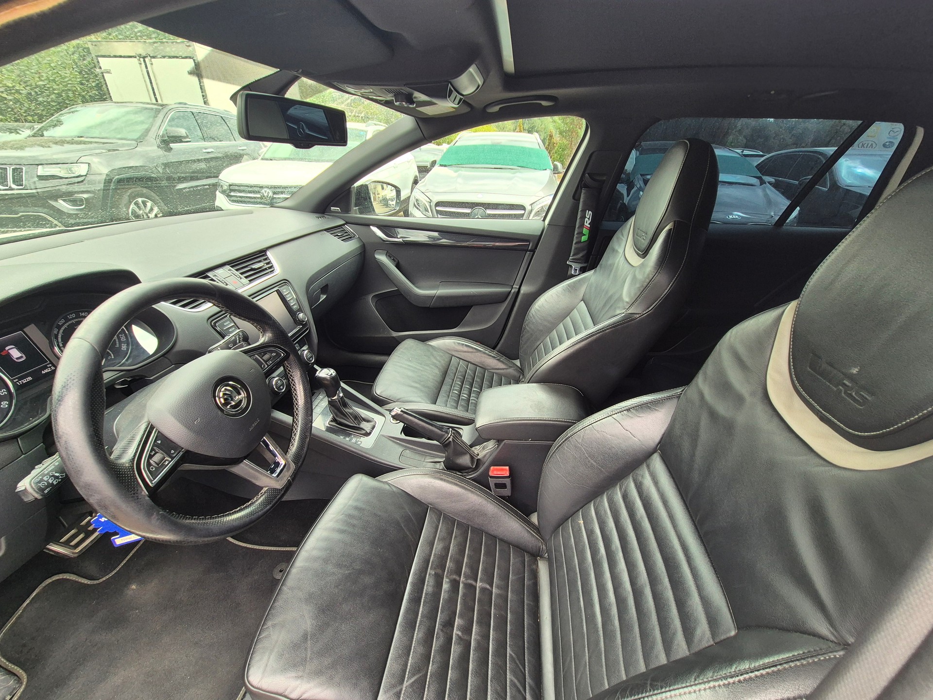SKODA Octavia Combi 2.0 TDI RS DSG-image-5