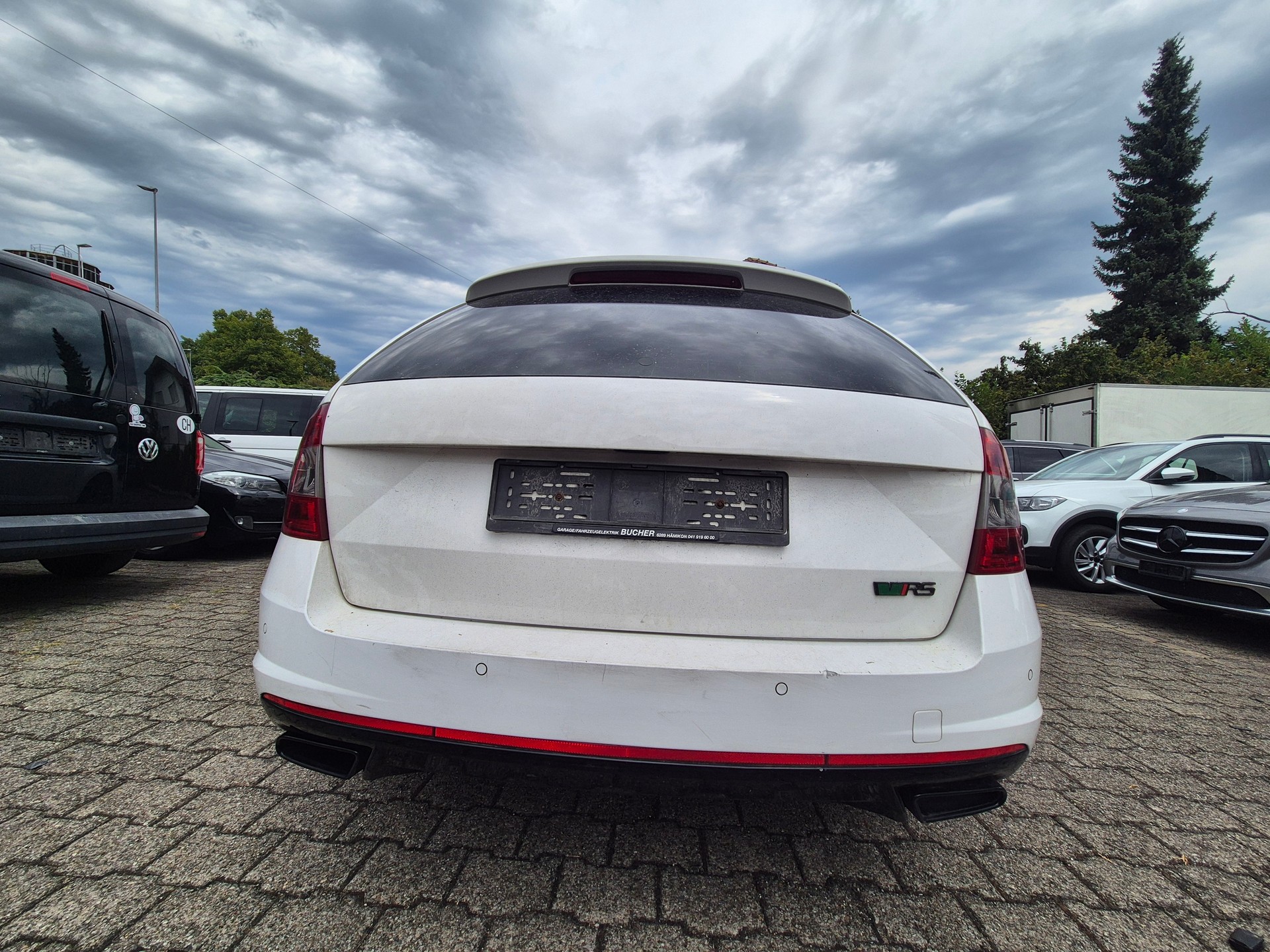 SKODA Octavia Combi 2.0 TDI RS DSG-image-4