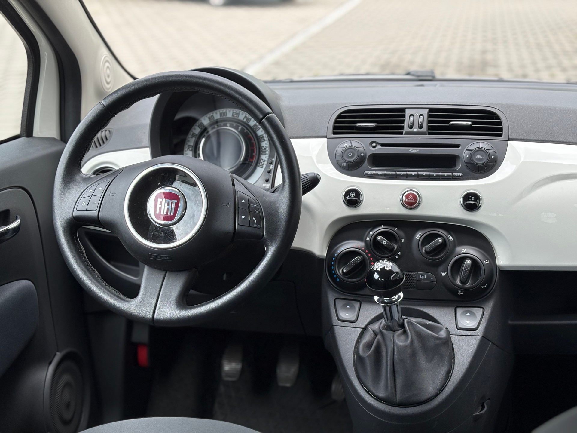 FIAT 500 1.2 Lounge Frisch ab MFK 18.08.2026 & Service-image-12