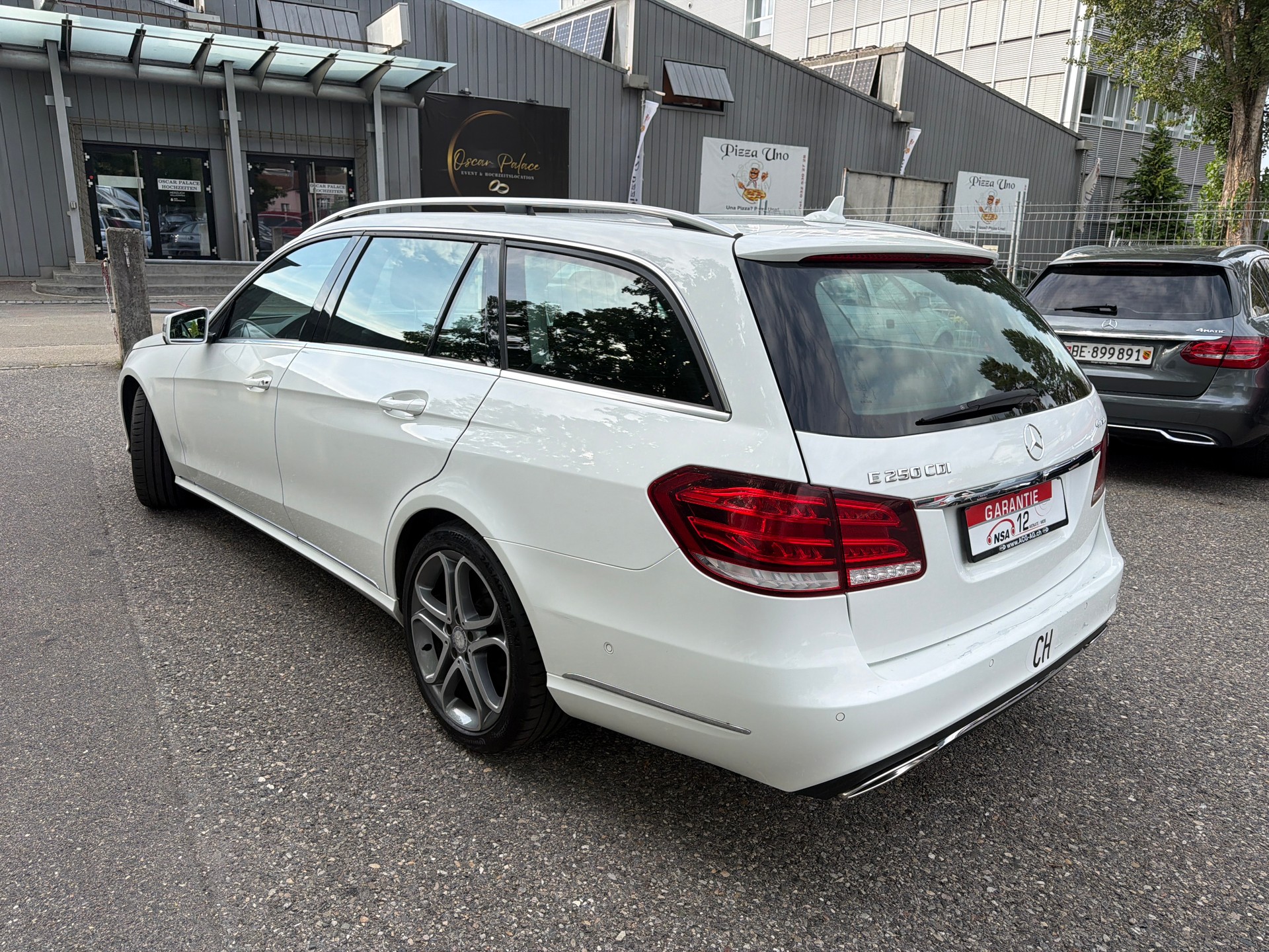 MERCEDES-BENZ E 250 CDI Avantgarde 4Matic 7G-Tronic * Leder * Navi * LED * Klima-Auto * PDC V&H * Tempomat * Frisch Ab MFK-image-12