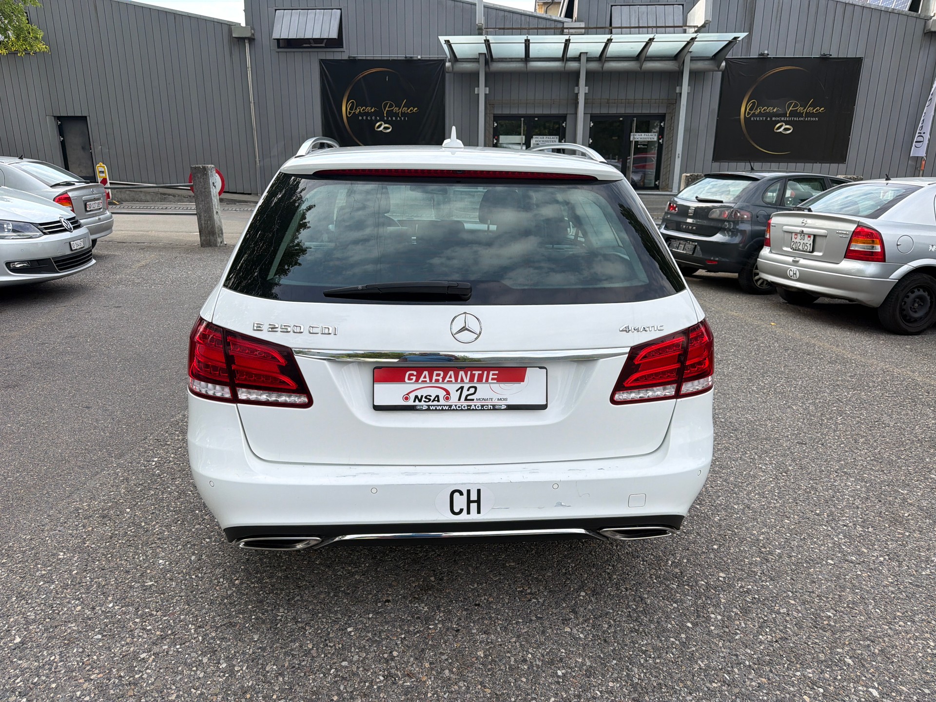 MERCEDES-BENZ E 250 CDI Avantgarde 4Matic 7G-Tronic * Leder * Navi * LED * Klima-Auto * PDC V&H * Tempomat * Frisch Ab MFK-image-11