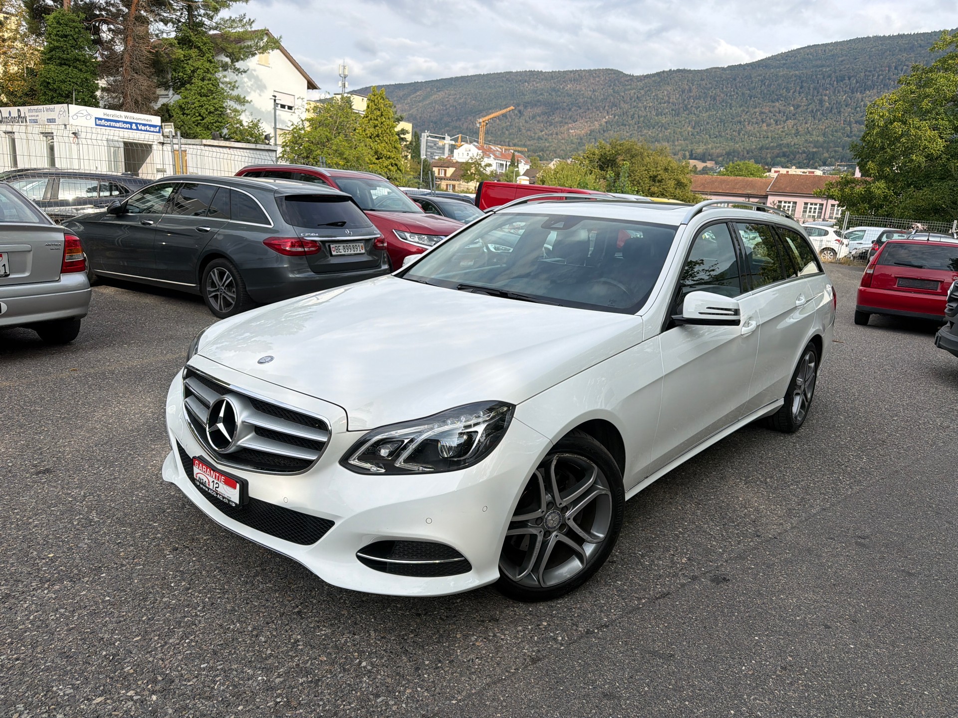 MERCEDES-BENZ E 250 CDI Avantgarde 4Matic 7G-Tronic * Leder * Navi * LED * Klima-Auto * PDC V&H * Tempomat * Frisch Ab MFK-image-0