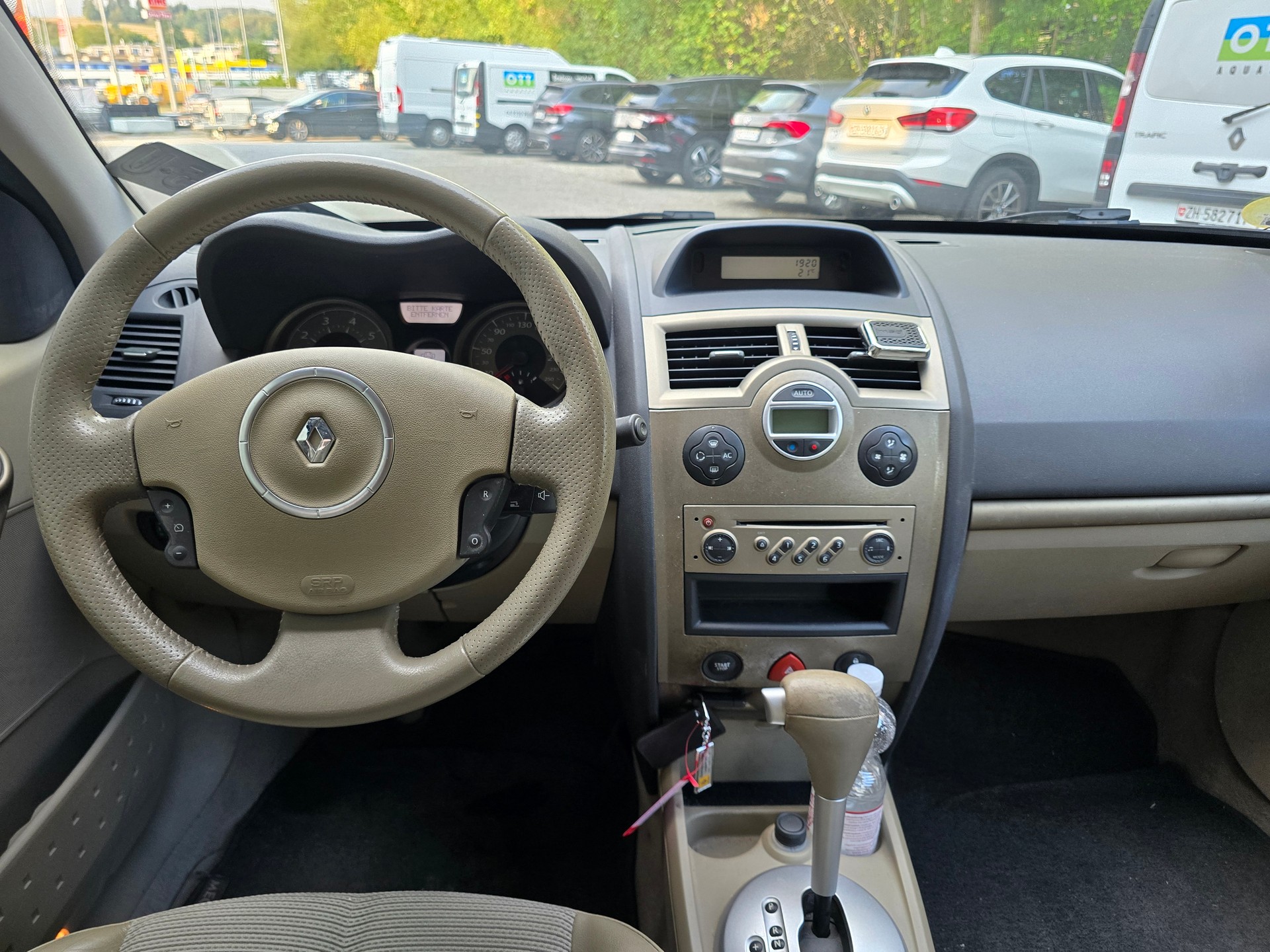 RENAULT Mégane Break 2.0 16V Privilège-image-8