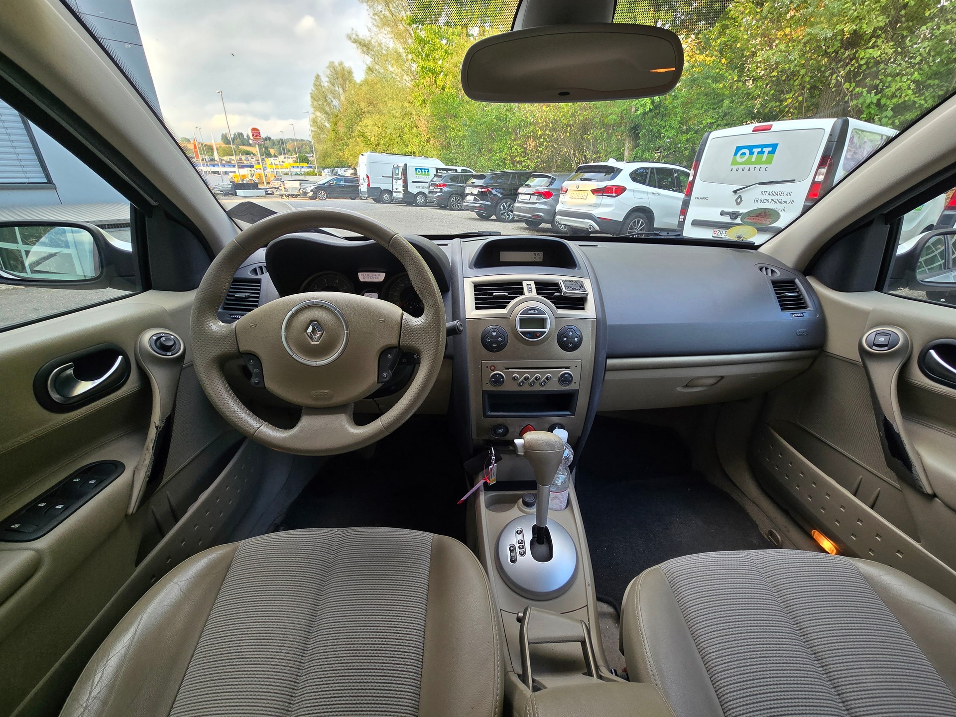 RENAULT Mégane Break 2.0 16V Privilège-image-7