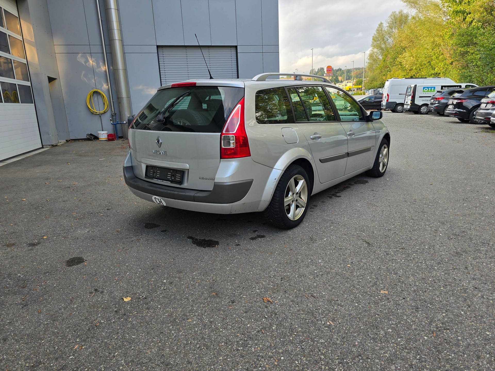 RENAULT Mégane Break 2.0 16V Privilège-image-4