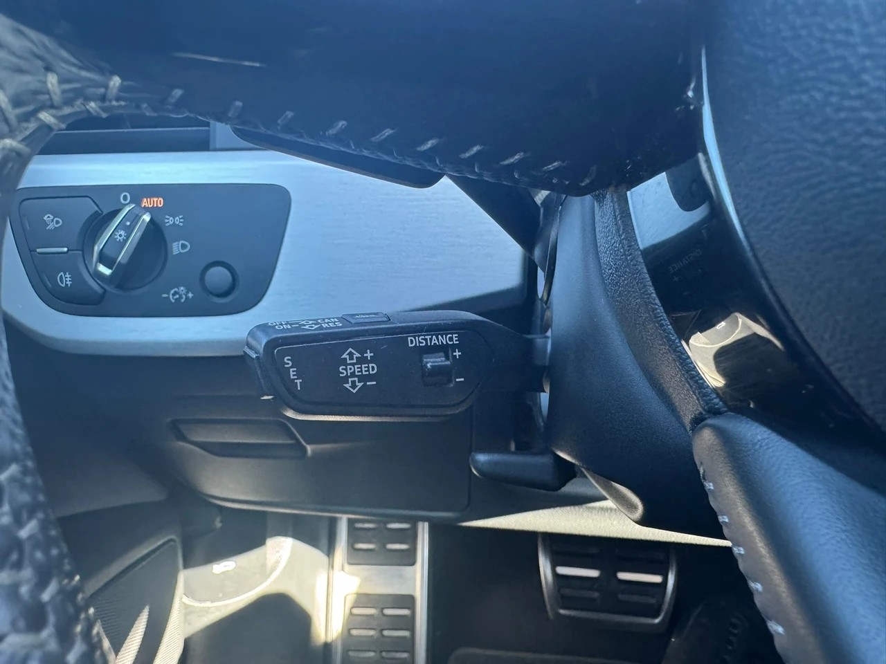 AUDI A4 Avant 2.0 TDI Sport quattro S-tronic-image-14