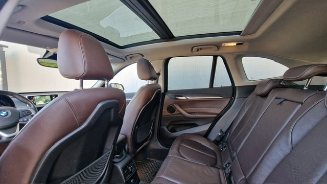 BMW 20i xDrive-image-3