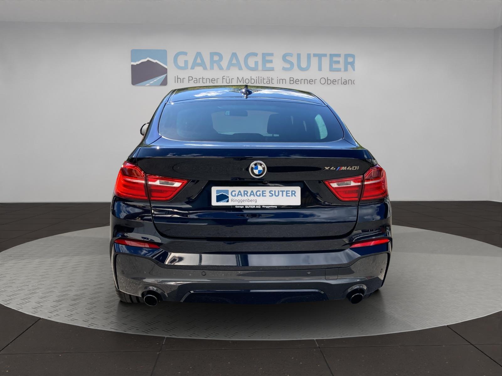 BMW X4 M40i-showroom-element-3