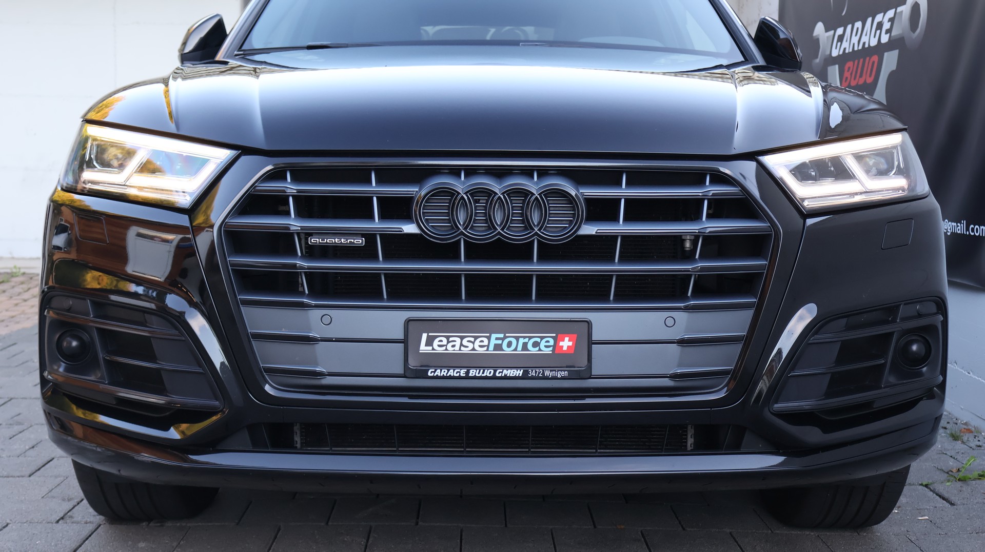 AUDI Q5 40 TDI sport quattro S-tronic-showroom-element-2