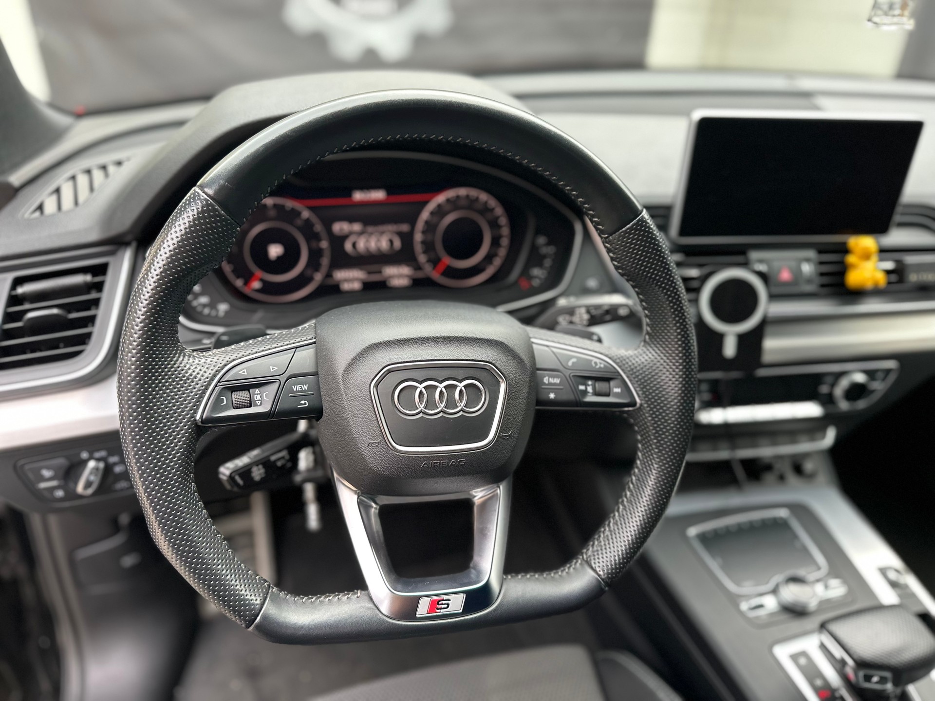 AUDI Q5 40 TDI sport quattro S-tronic-image-10