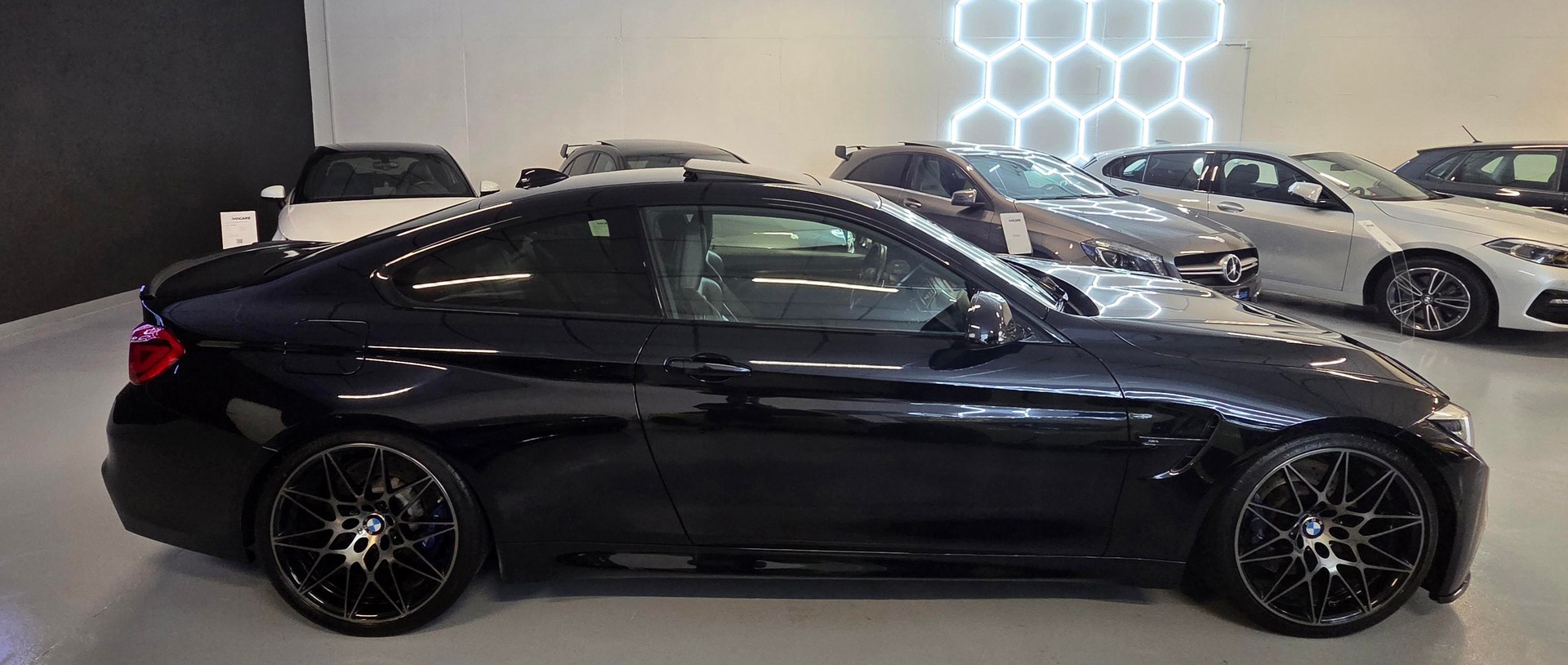 BMW M4 Coupé Competition DKG-image-1