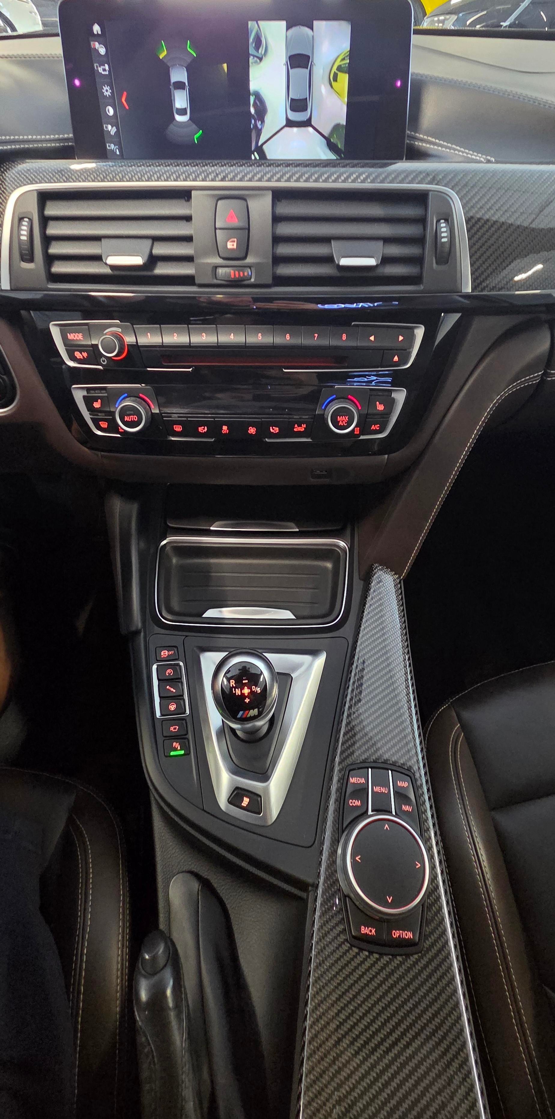 BMW M4 Coupé Competition DKG-image-7