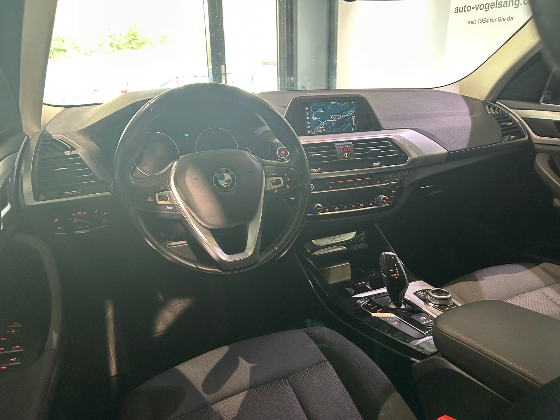 BMW X3 xDrive 20d Steptronic-image-24