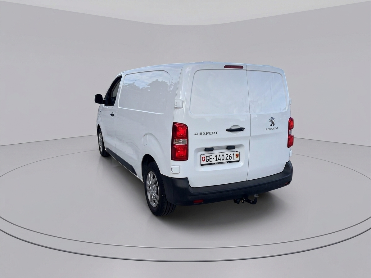 PEUGEOT 50 kWh Premium-image-5