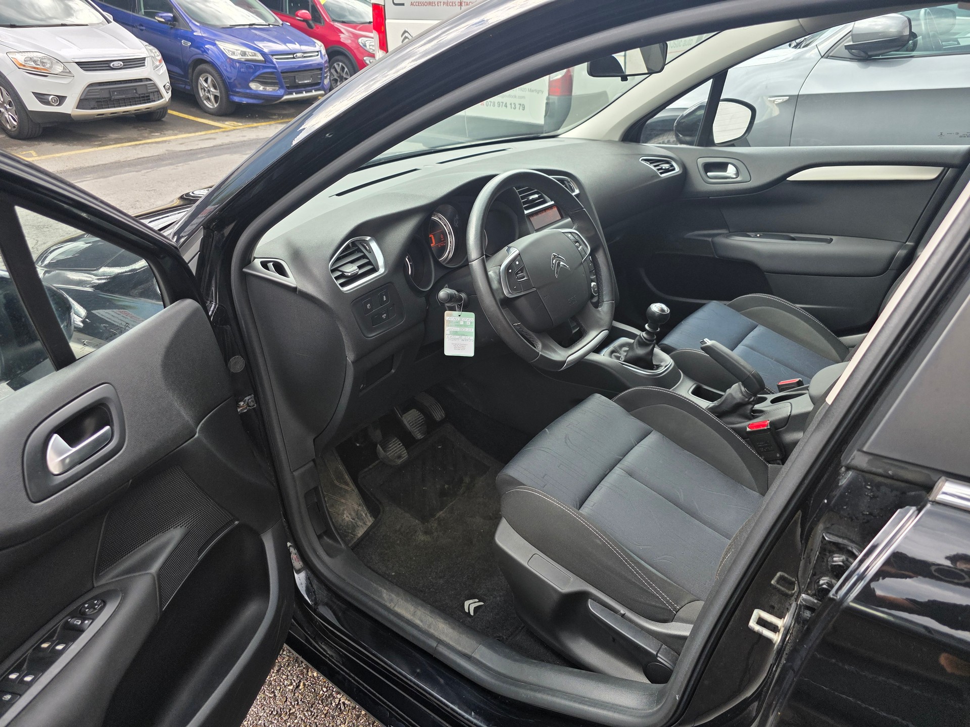 CITROEN C4 Berline 1.2 THP Exclusive-image-5