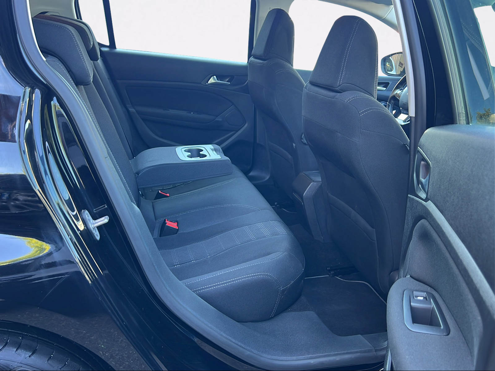 PEUGEOT 308 1.6 BlueHDI Allure Automatic-image-8